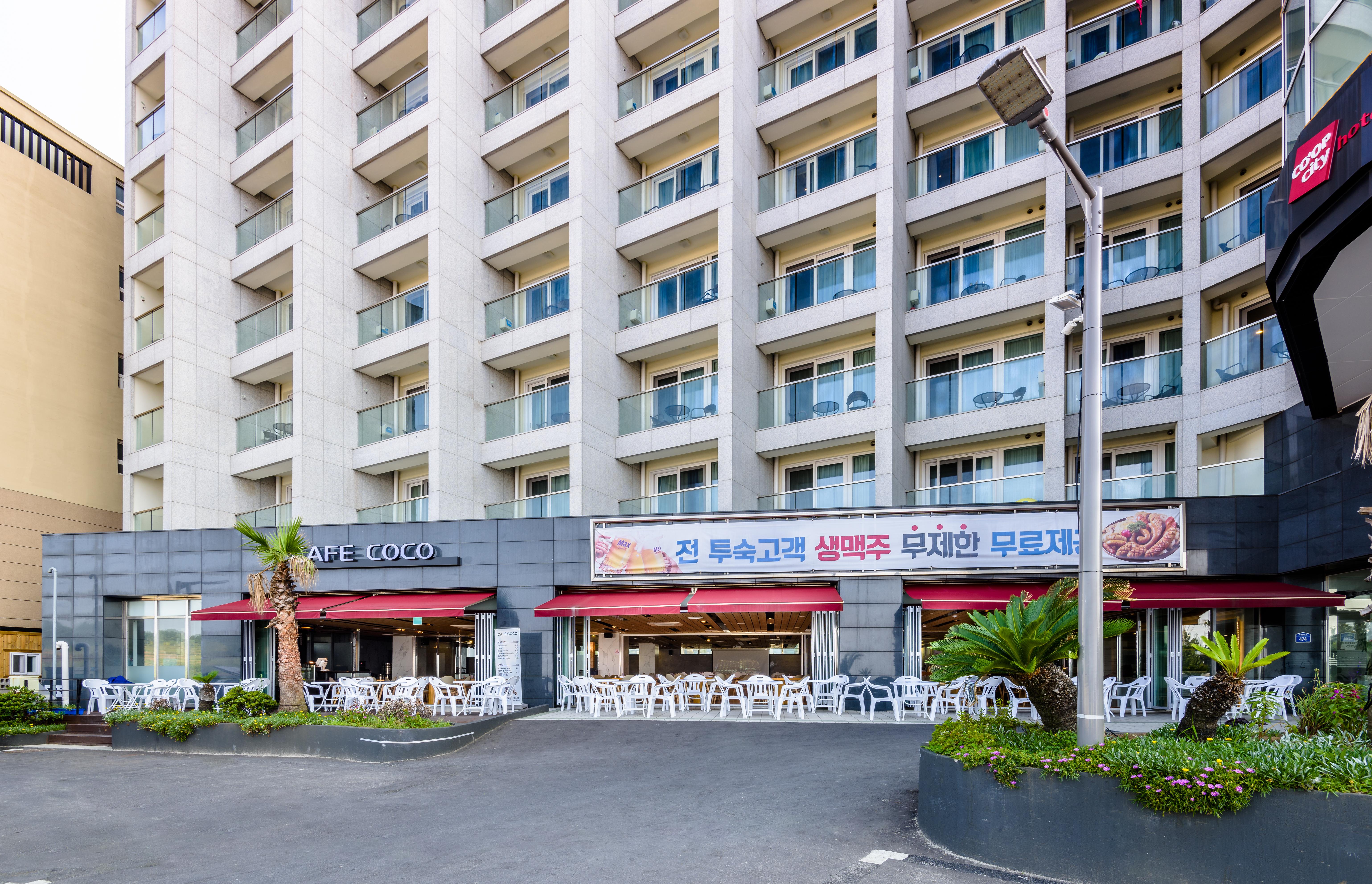 Aimi Jeju Beach Hotel Exteriör bild